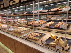 面包甜点陈列柜-巴黎贝甜(华堂新辰汇店)
