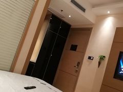 -蓬客精品酒店(南山海岸城购物中心店)