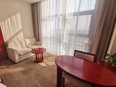 -兴芮温泉度假区