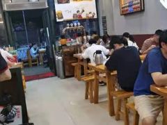 大堂-探唐烧烤(棠东店)