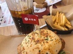 -必胜客(江南时代广场店)