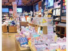 -九木杂物社(新奥购物中心店)