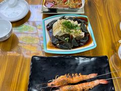 -兆辉木炭海鲜烧烤·海鲜小炒