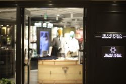-BRANS PORO布朗斯伯勒西装高级定制·瑞璞西装(金陵店)