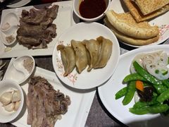 -贯贯吉·清真餐厅(浙江中路店)