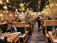 大堂-小俩口烧烤东北菜(双井店)