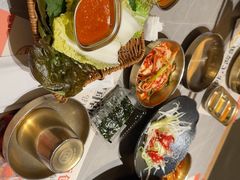 -草家酱蟹炭火烤肉店(珲春南路一店)