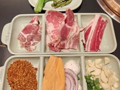 -梨花甄选自助烤肉(小寨原力场店)