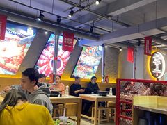 大堂-么肆烤肉·中式自助·烤肉大排档(街道口季佳PAI店)