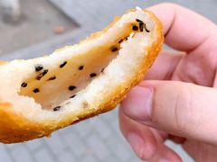 白糖黑芝麻炸糕-厚富香面食店王好炸糕(延安路店)