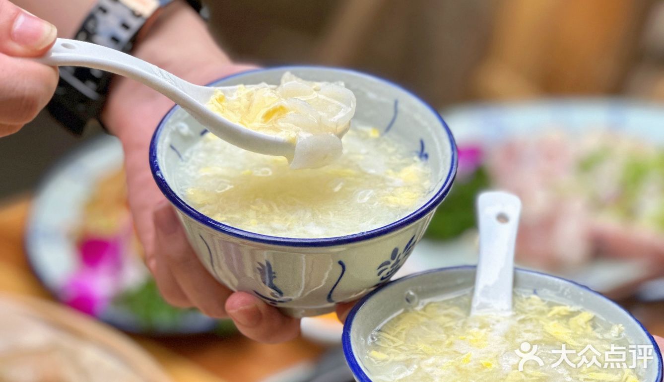 东莞探店｜巨好吃的正宗潮汕石橄榄鸡煲‼️炫起来