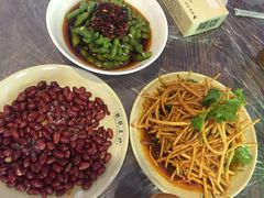 皮蛋拌馓子-靓靓蒸虾(中山公园店)