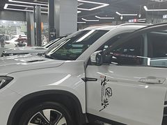 -哈贝卡汽车服务连锁(硕士路店)