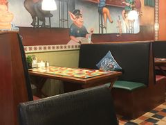 卡座-彼德西餐厅(凯德广场新南店)