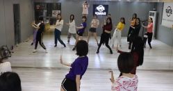 -STAR舞蹈工作室