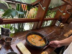 -银米·云南传统过桥米线(双廊黑金冠店)