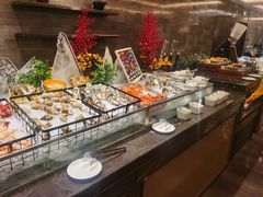 自助取餐区-云端西餐厅(南宁龙光那莲豪华精选酒店)