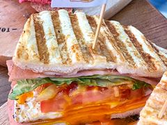 -Catch Bagel(芳草地店)