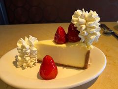 鲜草莓芝士蛋糕-The Cheesecake Factory 芝乐坊餐厅(王府中環店)