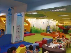 -莫莉幻想儿童乐园(绍兴金帝银泰城店)