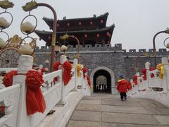 -雪山彩虹谷景区