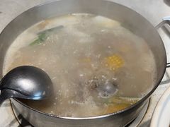 -肥仔文澳门猪骨煲(南京西路店)