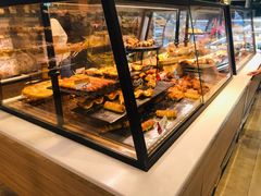 面包甜点陈列柜-巴黎贝甜(大宁国际商业广场店)