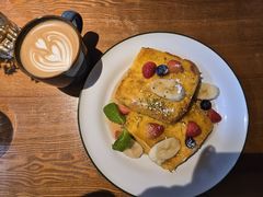-JINNS锦时 steak&pizza(浸信会礼拜堂旧址店)