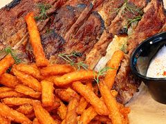 -LESCEDARS Brasserie Bistro香柏树