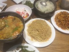 -峨嵋小镇·川菜(勒泰中心店)