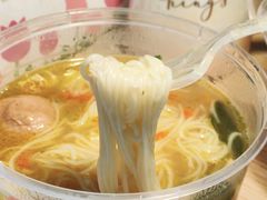 -咻啵翔翔零食基地(万达广场店)