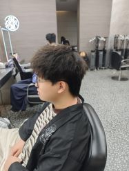 -川和潮人