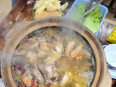 -威邵鸡煲(西华路总店)