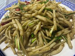 -墨江小城故事餐厅