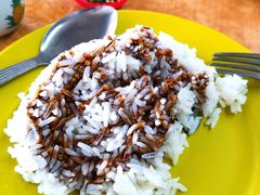 白饭配黑豆油-直落玻璃（瓦煲）肉骨茶