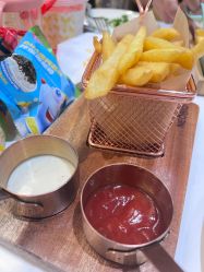 -奈尔宝·儿童乐园·亲子餐厅(华采天地店)