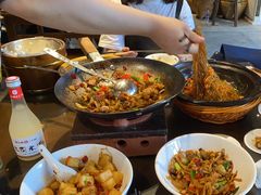 -富正毅三下锅·湘西韵味(天门山索道店)