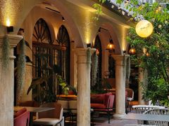 -Osteria Garden 生蚝花园餐厅(原进贤路店)