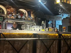 -麦凯伦烧烤·精酿超级工厂店(金桥总店)