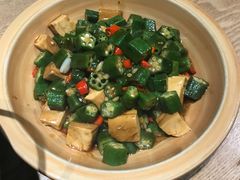 葱油秋葵-老妈私房鱼头(欧洲城店)