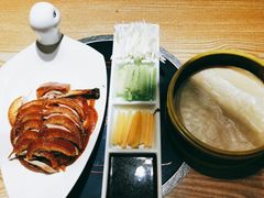 北京烤鸭-遇见小厨北京烤鸭，盐帮菜，湘菜结合(广福桥店)