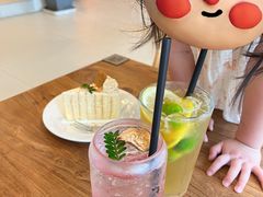 -花苑里咖啡(威远店)