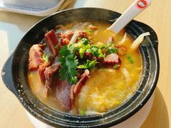 -闫家驴肉老店(华电一校店)