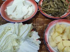-边江铁锅炖鱼(振八街店)