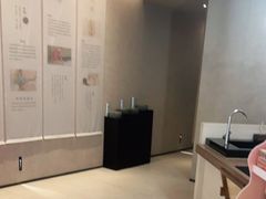 -灸春堂·艾灸·痛症·整脊连锁(之江银泰店)
