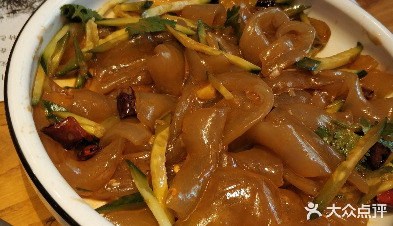 山河屯铁锅炖~香