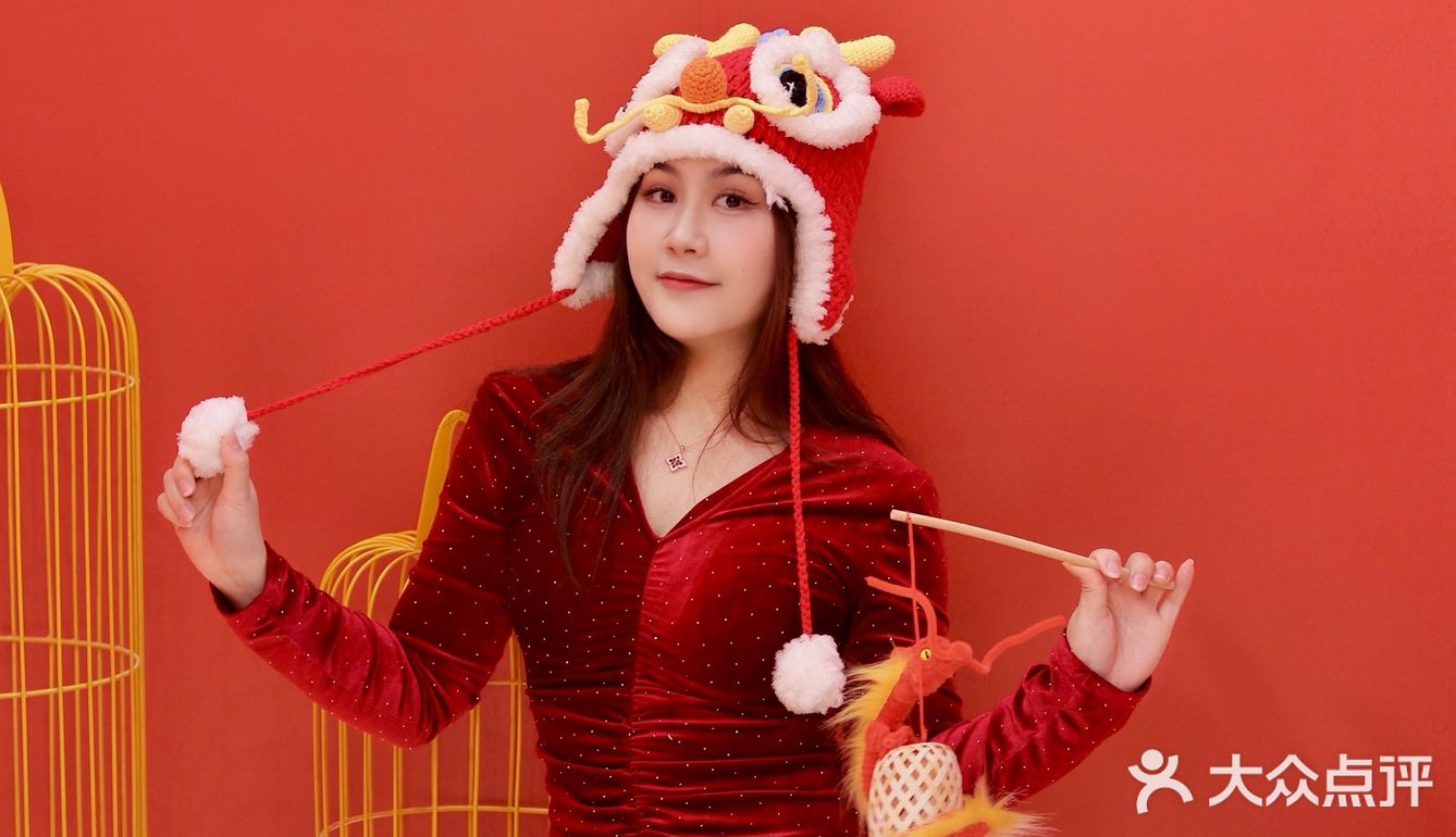 深圳麦当劳发财树下来一个新年新愿望吧！