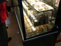 -红宝石·鲜奶小方·海派西点房(丰庄店)