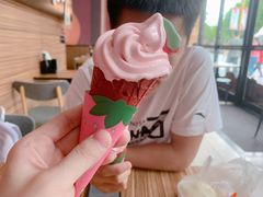 草莓冰淇淋-麦当劳(西安雁塔路店)