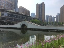 -宥莉·ULLY 痘敏肌•科技皮肤管理中心